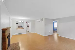 16016 NE Everett Ct, Portland, OR 97230 - Photo 8