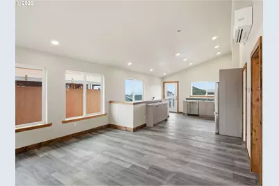 430 NW 5th St, Newport, OR 97365 - Photo 6