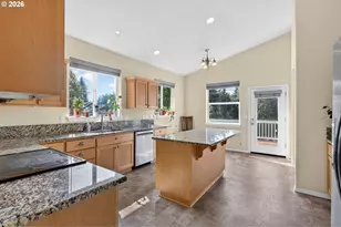 918 NE Sunset Ct, Clatskanie, OR 97016 - Photo 12