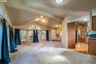 2501 Creekside Ln, North Bend, OR 97459 - Photo 12