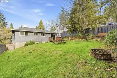 1330 SW Hume St, Portland, OR 97219 - Photo 36