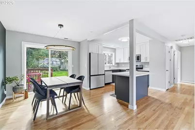 1330 SW Hume St, Portland, OR 97219 - Photo 12