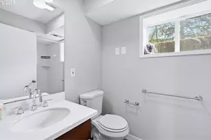 1330 SW Hume St, Portland, OR 97219 - Photo 26