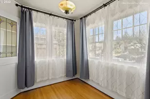 515 SE Peacock Ln, Portland, OR 97214 - Photo 10