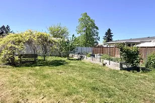 1312 Sunny Ct, Sutherlin, OR 97479 - Photo 20