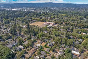 3633 SE Henderson St, Portland, OR 97202 - Photo 14