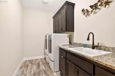 740 E Roosevelt St, Carlton, OR 97111 - Photo 32