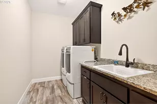 740 E Roosevelt St, Carlton, OR 97111 - Photo 32