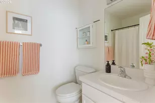 7980 Southeast Grand Avenue, Portland, OR 97202 - Photo 22