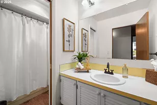 15330 NW Oak Hills Dr, Beaverton, OR 97006 - Photo 24