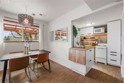 15330 NW Oakhills Dr, Beaverton, OR 97006 - Photo 30