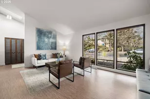 15330 NW Oak Hills Dr, Beaverton, OR 97006 - Photo 4