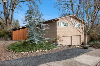 15330 NW Oakhills Dr, Beaverton, OR 97006 - Photo 2