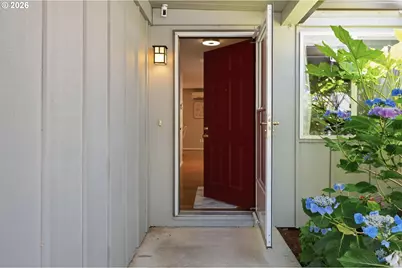 13113 NW 8th Ave #A, Vancouver, WA 98685 - Photo 2