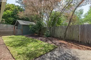 2817 Applewood Ln, Eugene, OR 97408 - Photo 34