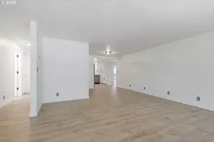 2817 Applewood Ln, Eugene, OR 97408 - Photo 4