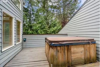 10744 SW Lancaster Rd, Portland, OR 97219 - Photo 26