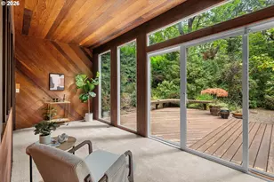 10744 SW Lancaster Rd, Portland, OR 97219 - Photo 10