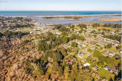 498 Klamath Ave SE, Bandon, OR 97411 - Photo 4