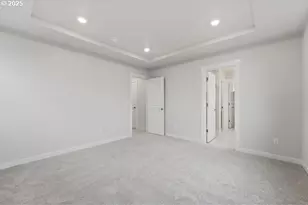 18935 SW Eureka Ln, Beaverton, OR 97007 - Photo 8