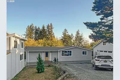 97040 Henderson, Brookings, OR 97415 - Photo 1