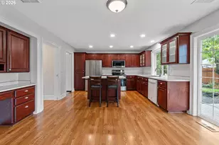 2494 NE Estate Dr, Hillsboro, OR 97124 - Photo 10