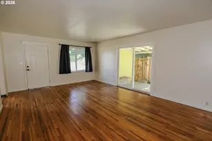 1582 NW Fairmount St, Roseburg, OR 97470 - Photo 6