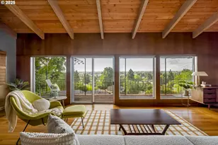 6505 SE Thorburn St, Portland, OR 97215 - Photo 6