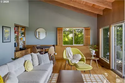 6505 SE Thorburn St, Portland, OR 97215 - Photo 8