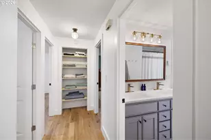 4680 W Hillside Dr, Eugene, OR 97405 - Photo 20