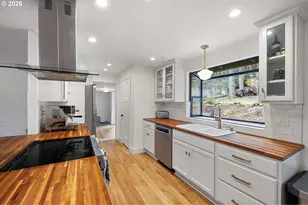 4680 W Hillside Dr, Eugene, OR 97405 - Photo 14