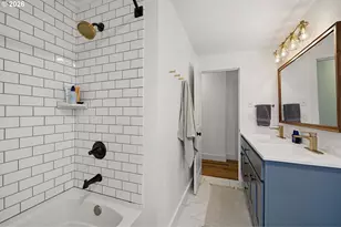 4680 W Hillside Dr, Eugene, OR 97405 - Photo 22