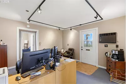 114 E 2nd St, Newberg, OR 97132 - Photo 10