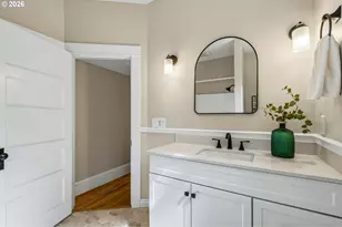 2824 SW Illinois St, Portland, OR 97239 - Photo 18