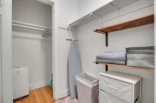 709 SW 16th Ave, Portland, OR 97205 - Photo 14