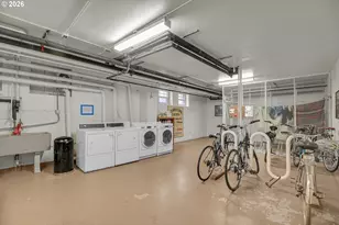 709 SW 16th Ave, Portland, OR 97205 - Photo 34