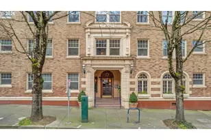 709 SW 16th Ave, Portland, OR 97205 - Photo 2