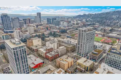 709 SW 16th Ave #207, Portland, OR 97205 - Photo 44