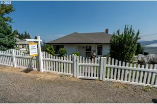 417 W E St, Rainier, OR 97048 - Photo 18