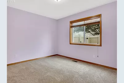 1019 SE 27th St, Troutdale, OR 97060 - Photo 26