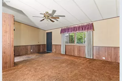 16352 SE 135th Ave #2, Clackamas, OR 97015 - Photo 12