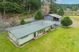 28448 Mateer Rd, Gold Beach, OR 97444 - Photo 2