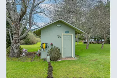 28448 Mateer Rd, Gold Beach, OR 97444 - Photo 36
