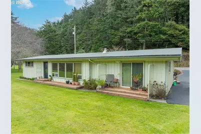 28448 Mateer Rd, Gold Beach, OR 97444 - Photo 6
