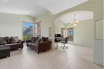 2022 NE Blue Heron Dr, Portland, OR 97211 - Photo 4