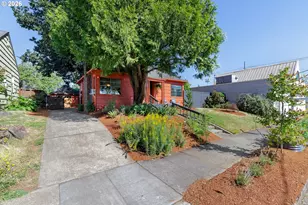 7475 N McKenna Ave, Portland, OR 97203 - Photo 2