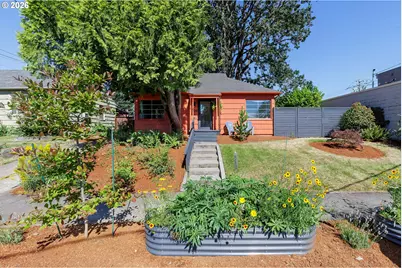 7475 N McKenna Ave, Portland, OR 97203 - Photo 1
