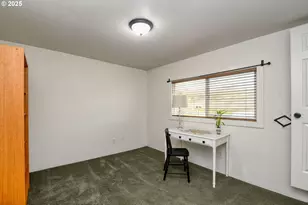 70981 SW Douglas Dr, Pendleton, OR 97801 - Photo 32