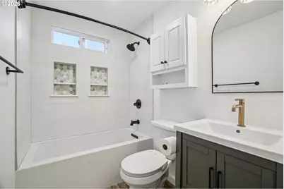 810 NE Pinebrook Ave, Vancouver, WA 98684 - Photo 12