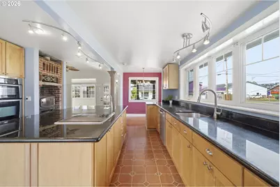 114 S Beacon St, Rockaway Beach, OR 97136 - Photo 12